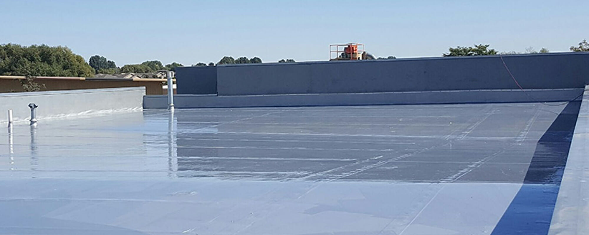 Pros & Cons: Commercial Roof Coatings Unveiled | MHI Roofing